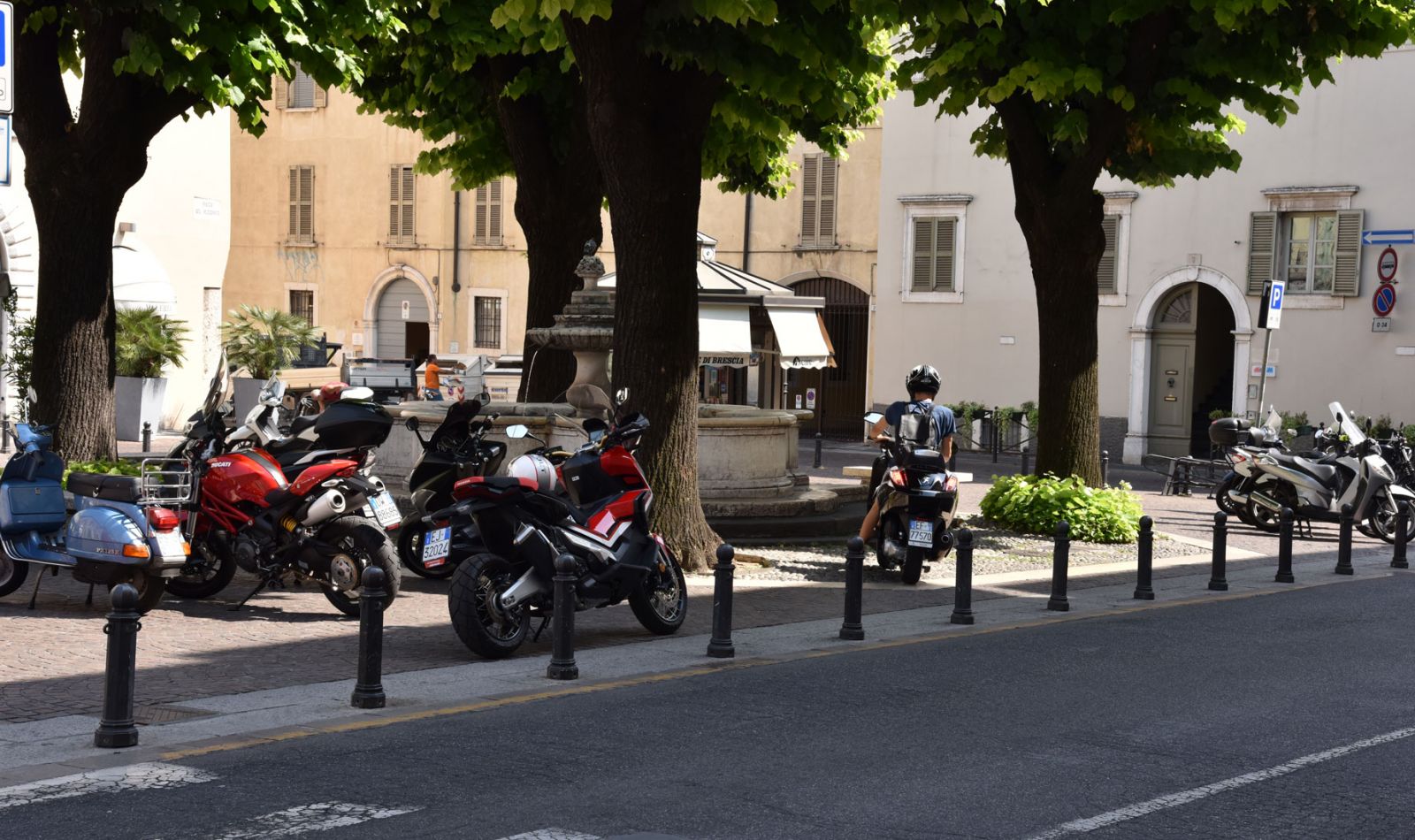 Toour Norvegia Accessori Moto Cafe Racer