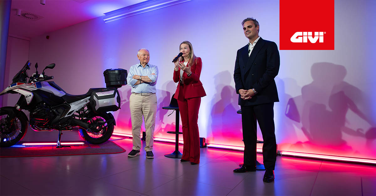 GIVI+apre+le+porte+all%E2%80%99innovazione%3A+successo+per+l%E2%80%99evento+dedicato+alla+nuova+XSPACE