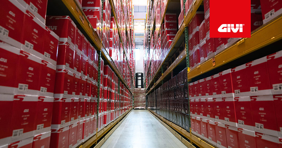 Logistica+intelligente+ed+automatizzata%3A+il+nuovo+passo+di+GIVI+verso+il+futuro