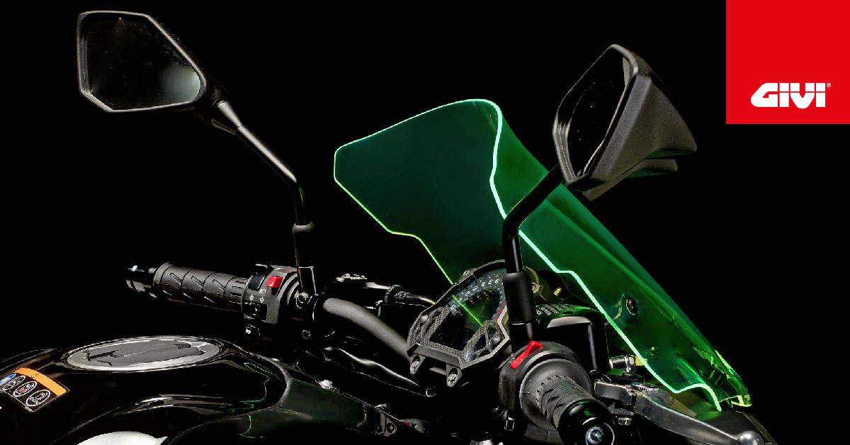 Givi+dedica+il+nuovo+parabrezza+%E2%80%9CLime+Green%E2%80%9D+alla+tua+Kawasaki%21