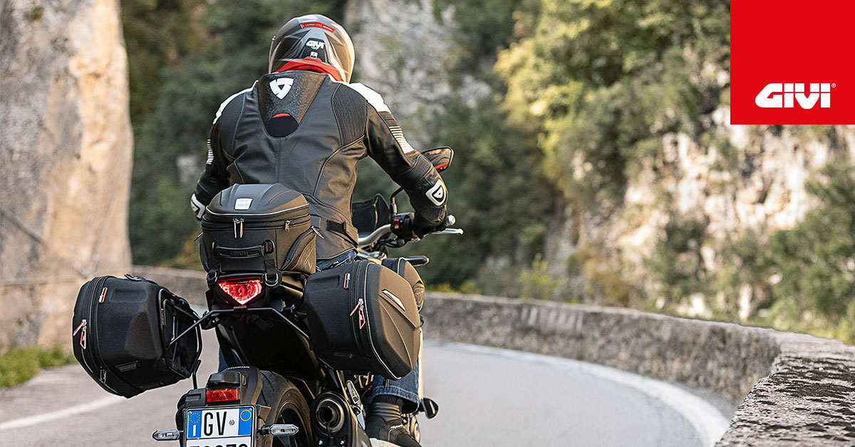 Prepárate para la vuelta al asfalto con estos cascos y accesorios  imprescindibles para moto